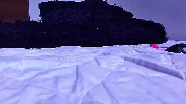 Snapshot of bellatrix25 chatting on 17, 3, 2025 bellatrix25 online show from 17, 3, 2025