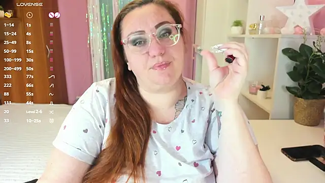 lovely adelle online show from 4, 12, 2024