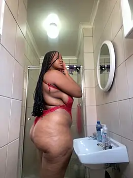 Snapshot of Candy_Love_18 chatting on 13, 11, 2025 Candy Love 18 online show from 13, 11, 2025