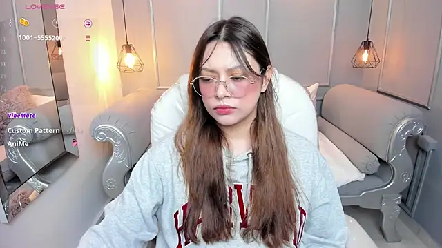 Lanna18 online show from 12, 11, 2025