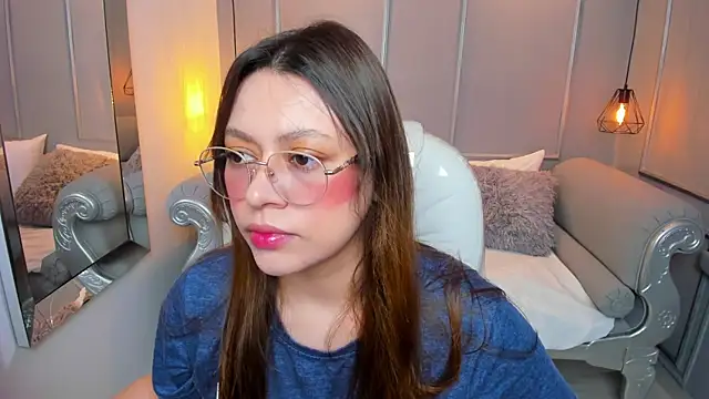 Lanna18 online show from 18, 11, 2025