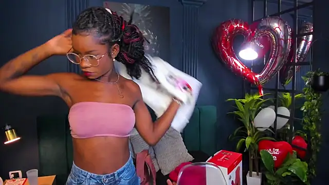 amber-hill online show from 20, 2, 2025