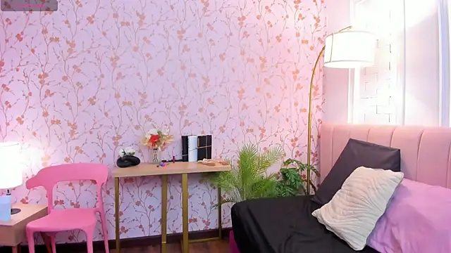 amber-hill online show from 10, 3, 2025