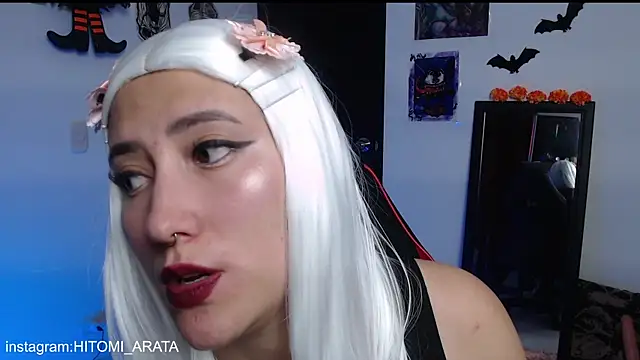 Snapshot of hitomi_arata chatting on 15, 10, 2025 hitomi arata online show from 15, 10, 2025