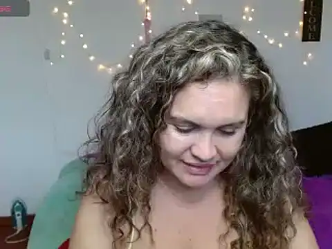helenca43 online show from 29, 1, 2025