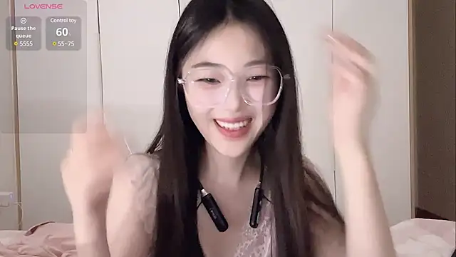 Sweet-Angel999 online show from 21, 3, 2025