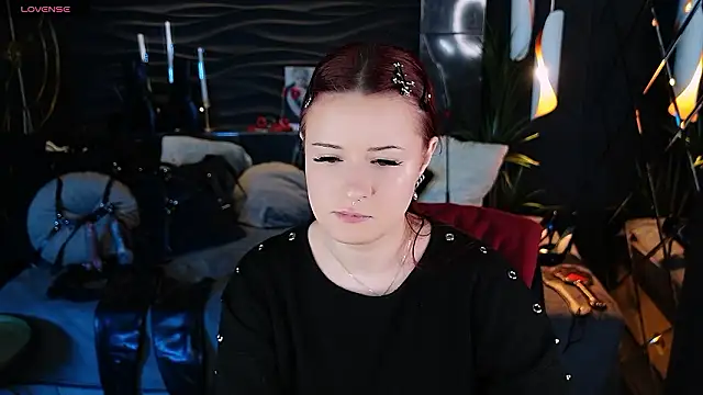 Lily Moonlight online show from 10, 3, 2026