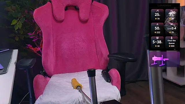 ley tori online show from 27, 10, 2025