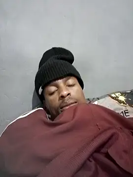 Snapshot of Amazea24 chatting on 12, 11, 2025 Amazea24 online show from 12, 11, 2025