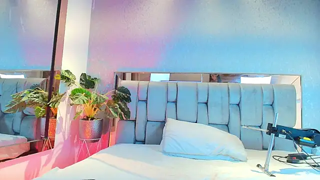 RoseTaylor   online show from 12, 2, 2026