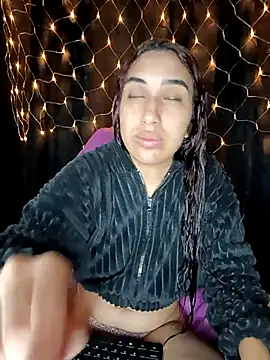 Snapshot of ifeelverywet_andhot chatting on 15, 11, 2025 ifeelverywet andhot online show from 15, 11, 2025