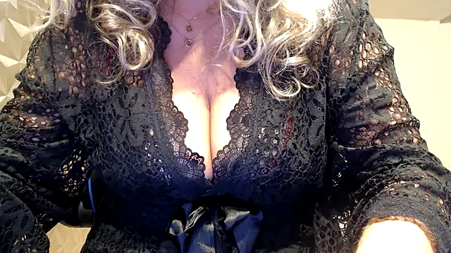 JenniLowen online show from 15, 11, 2025