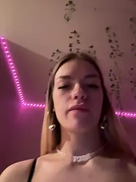 -Sexy Barbie- online show from 25, 2, 2025