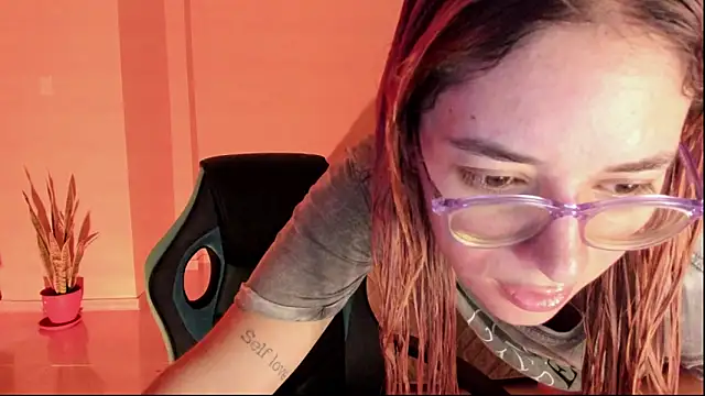 Snapshot of atenas_05_ chatting on 14, 2, 2026 atenas 05 online show from 14, 2, 2026