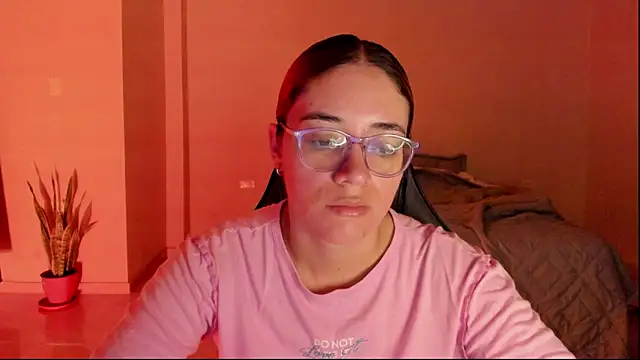 Snapshot of atenas_05_ chatting on 19, 2, 2026 atenas 05 online show from 19, 2, 2026