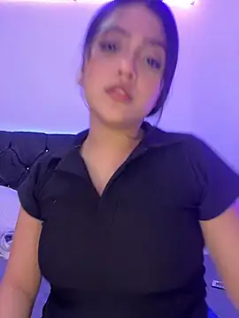 alisson carolina73 online show from 8, 12, 2024