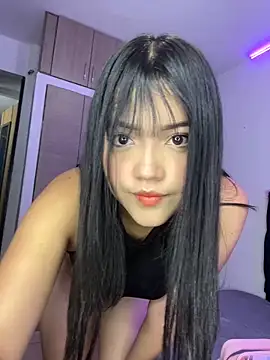 alisson carolina73 online show from 8, 3, 2025
