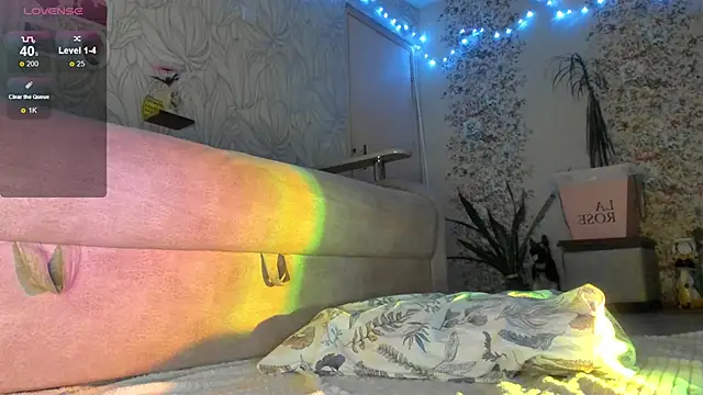 Snapshot of Yay_Nicky chatting on 8, 2, 2025 Yay Nicky online show from 8, 2, 2025