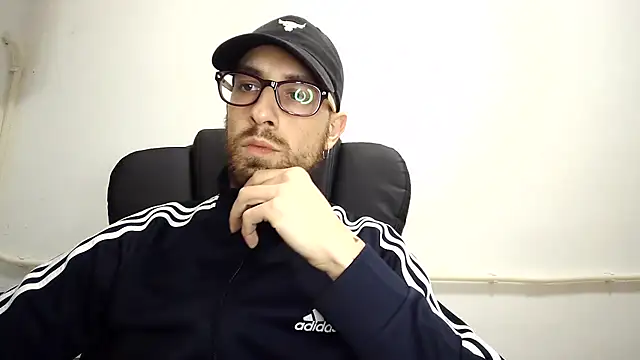 Snapshot of mikealcorleone chatting on 5, 12, 2024 mikealcorleone online show from 5, 12, 2024