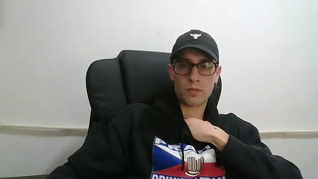 Snapshot of mikealcorleone chatting on 12, 12, 2024 mikealcorleone online show from 12, 12, 2024