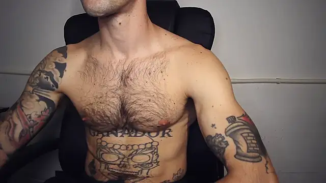 Snapshot of mikealcorleone chatting on 1, 10, 2025 mikealcorleone online show from 1, 10, 2025