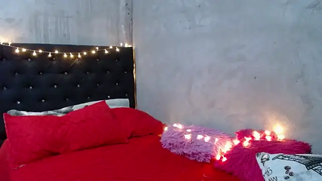 GeovannaFranco online show from 18, 2, 2025