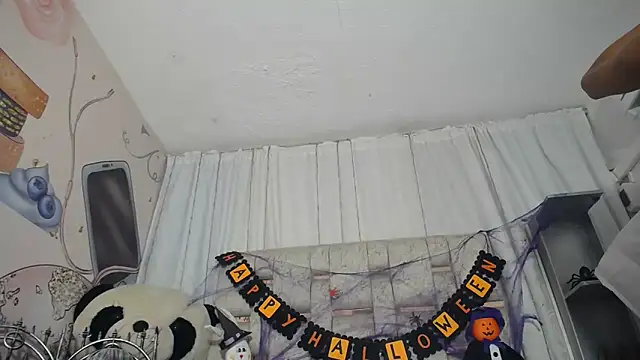 KOURTNEY-- online show from 11, 10, 2025