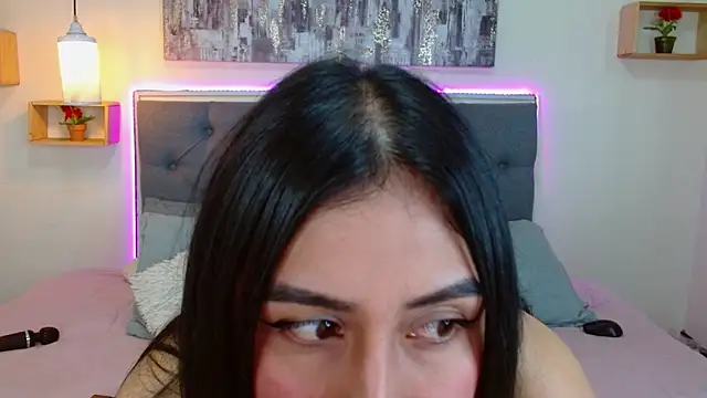 mia aira online show from 20, 11, 2025