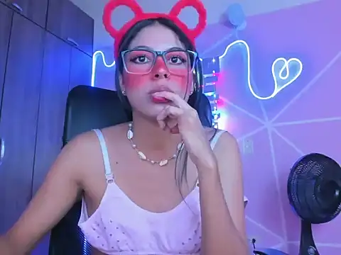  ALLYSON18  online show from 21, 1, 2025