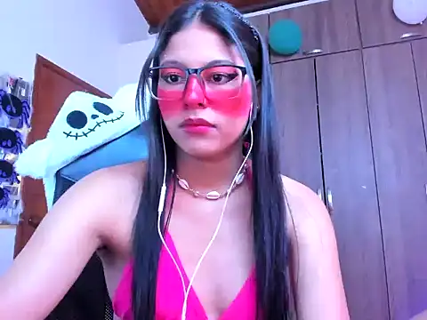 Snapshot of _ALLYSON18_ chatting on 21, 10, 2025 ALLYSON18 online show from 21, 10, 2025