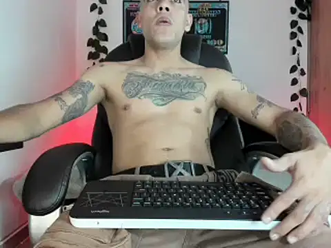 Snapshot of mikee_scooth chatting on 22, 3, 2025 mikee scooth online show from 22, 3, 2025