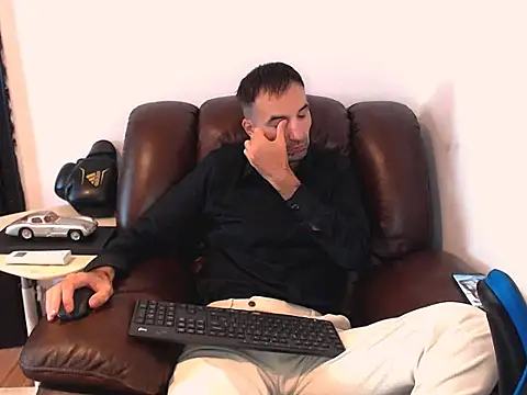 Leo 1617 online show from 11, 10, 2025