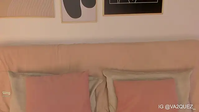 Heyloreley online show from 12, 1, 2026