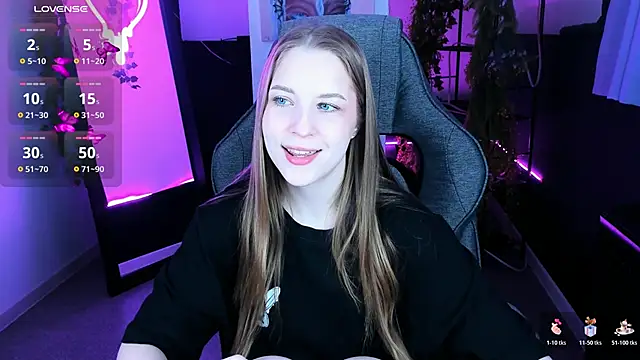 Snapshot of CuteMousee chatting on 18, 10, 2025 CuteMousee online show from 18, 10, 2025