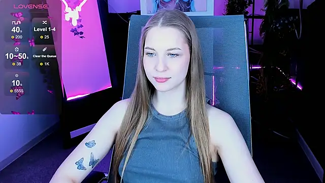 Snapshot of CuteMousee chatting on 21, 10, 2025 CuteMousee online show from 21, 10, 2025