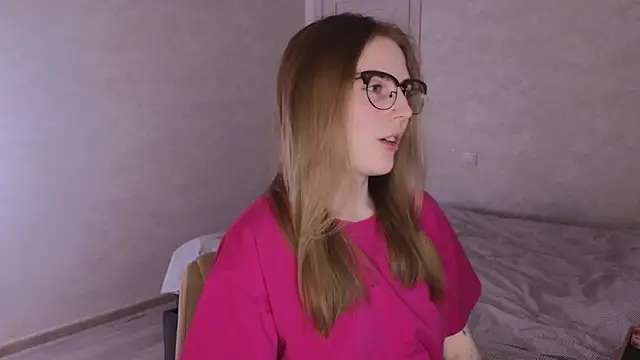 HalieCross online show from 20, 10, 2025