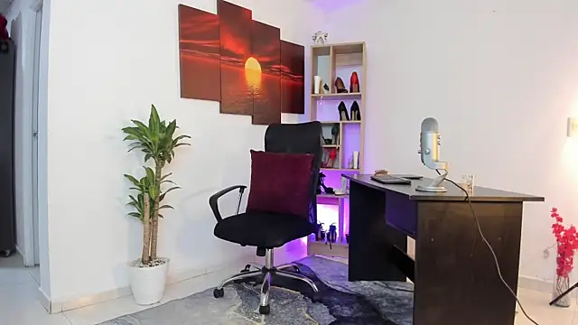 Lia Copper online show from 3, 3, 2025