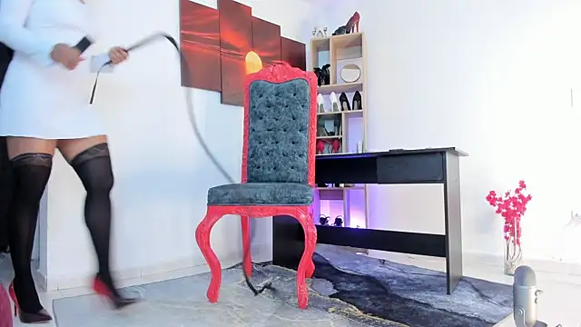 Lia Copper online show from 5, 3, 2025