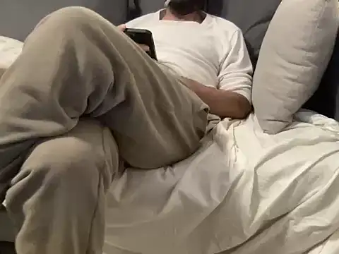 4small4inchlol online show from 2, 2, 2026