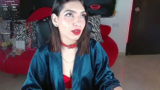 Carolaine69  online show from 23, 12, 2024