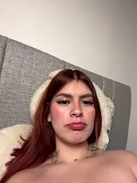 Snapshot of Isa_smeraldy chatting on 3, 3, 2026 Isa smeraldy online show from 3, 3, 2026