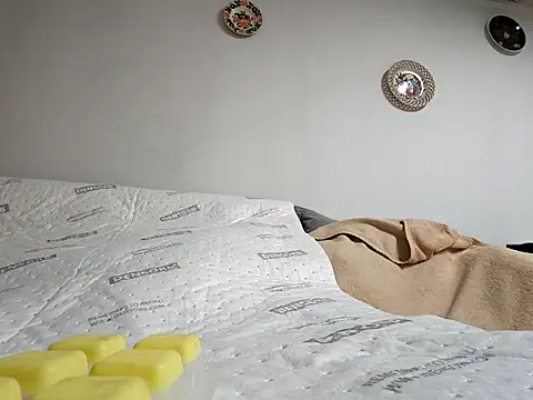 Snapshot of brbrrbrbrb chatting on 12, 11, 2025 brbrrbrbrb online show from 12, 11, 2025