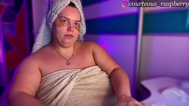 courteous raspberrry online show from 28, 11, 2025