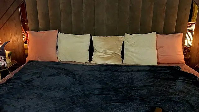 Daisy Delight online show from 7, 1, 2026