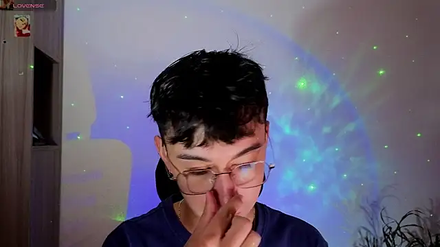 Snapshot of cameron_cum chatting on 11, 10, 2025 cameron cum online show from 11, 10, 2025