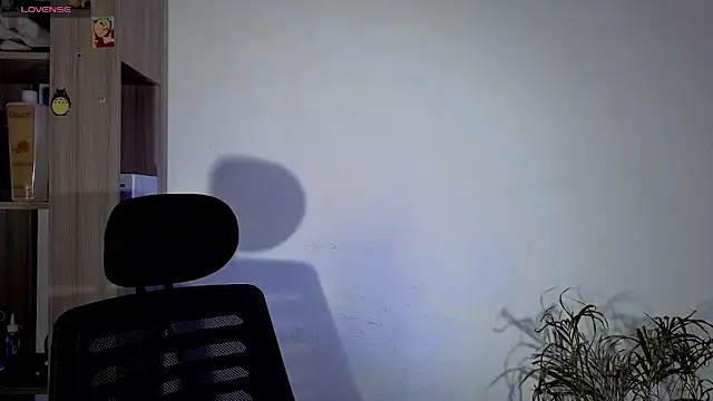 Snapshot of cameron_cum chatting on 23, 10, 2025 cameron cum online show from 23, 10, 2025