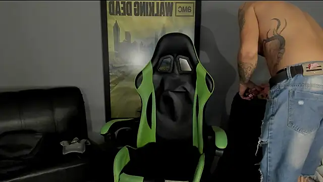 Snapshot of jamesinked_ chatting on 15, 1, 2025 jamesinked online show from 15, 1, 2025