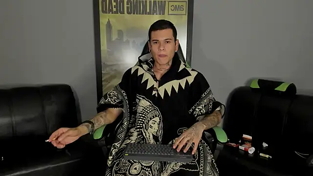 Snapshot of jamesinked_ chatting on 26, 1, 2025 jamesinked online show from 26, 1, 2025