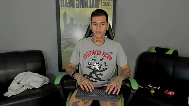 Snapshot of jamesinked_ chatting on 27, 1, 2025 jamesinked online show from 27, 1, 2025