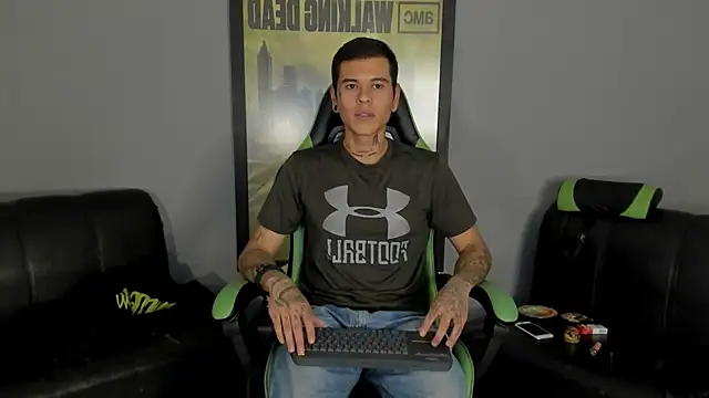 Snapshot of jamesinked_ chatting on 10, 2, 2025 jamesinked online show from 10, 2, 2025